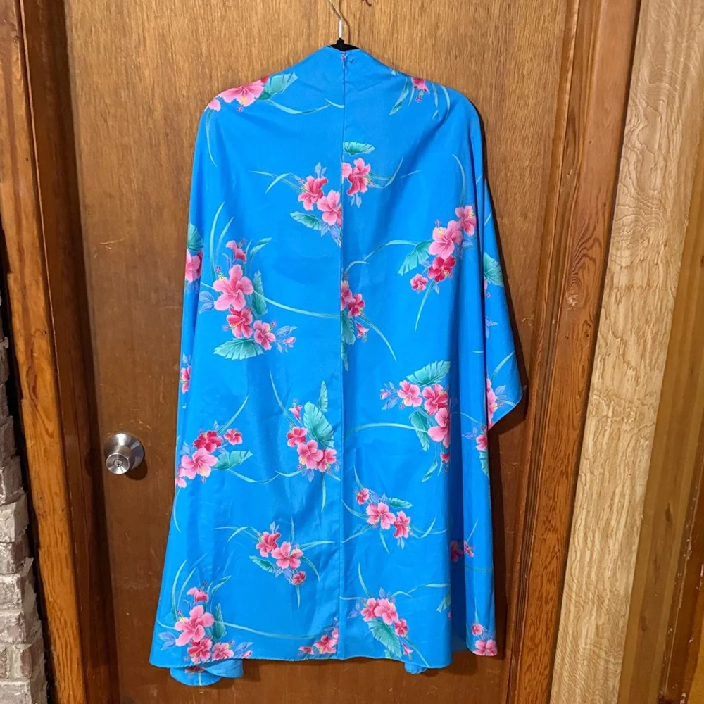 Floral Blue Kimono Wrap - Picture 2 of 6
